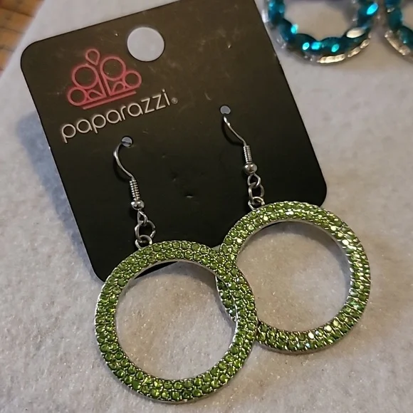 Earrings Bundle - Picture 2 of 6